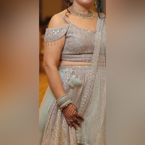 Light Green Lehenga - Picture 3 of 4